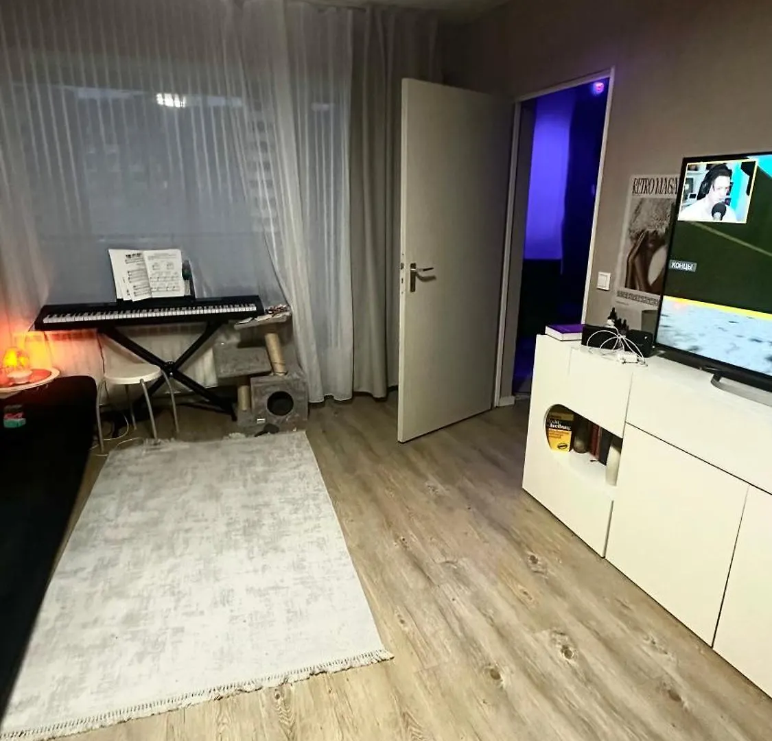 2,5 Zimmer Wohnung In Der Naehe Flughafen Schoenefeld برلين ألمانيا