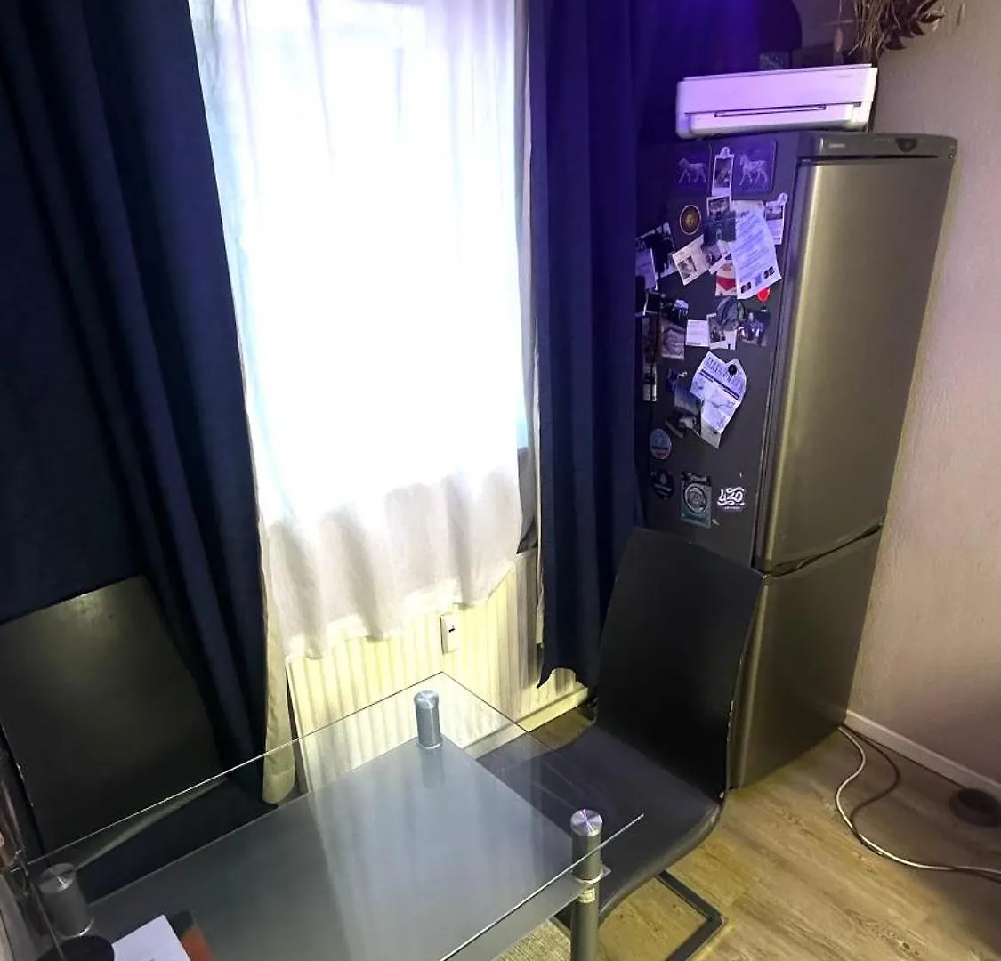 شقة 2,5 Zimmer Wohnung In Der Naehe Flughafen Schoenefeld برلين ألمانيا