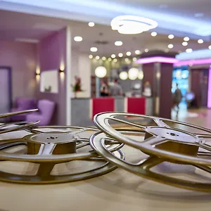 فندق هوليوود ميديا أم كورفورستيندام, برلين